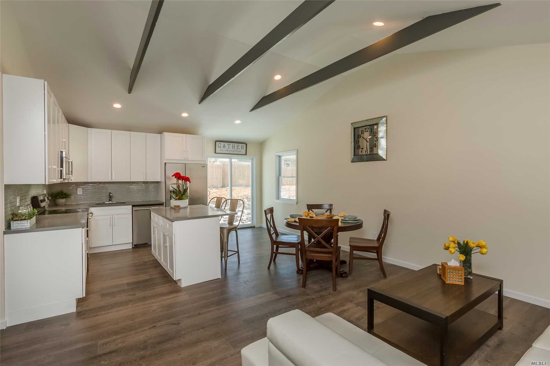 #1 photo, 105 Flanders Boulevard, Flanders , NY 11901