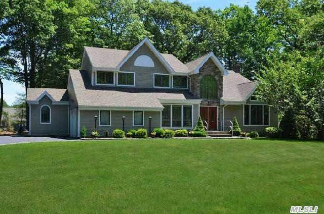 #1 photo, 15 Allenby Dr, Fort Salonga , NY 11768