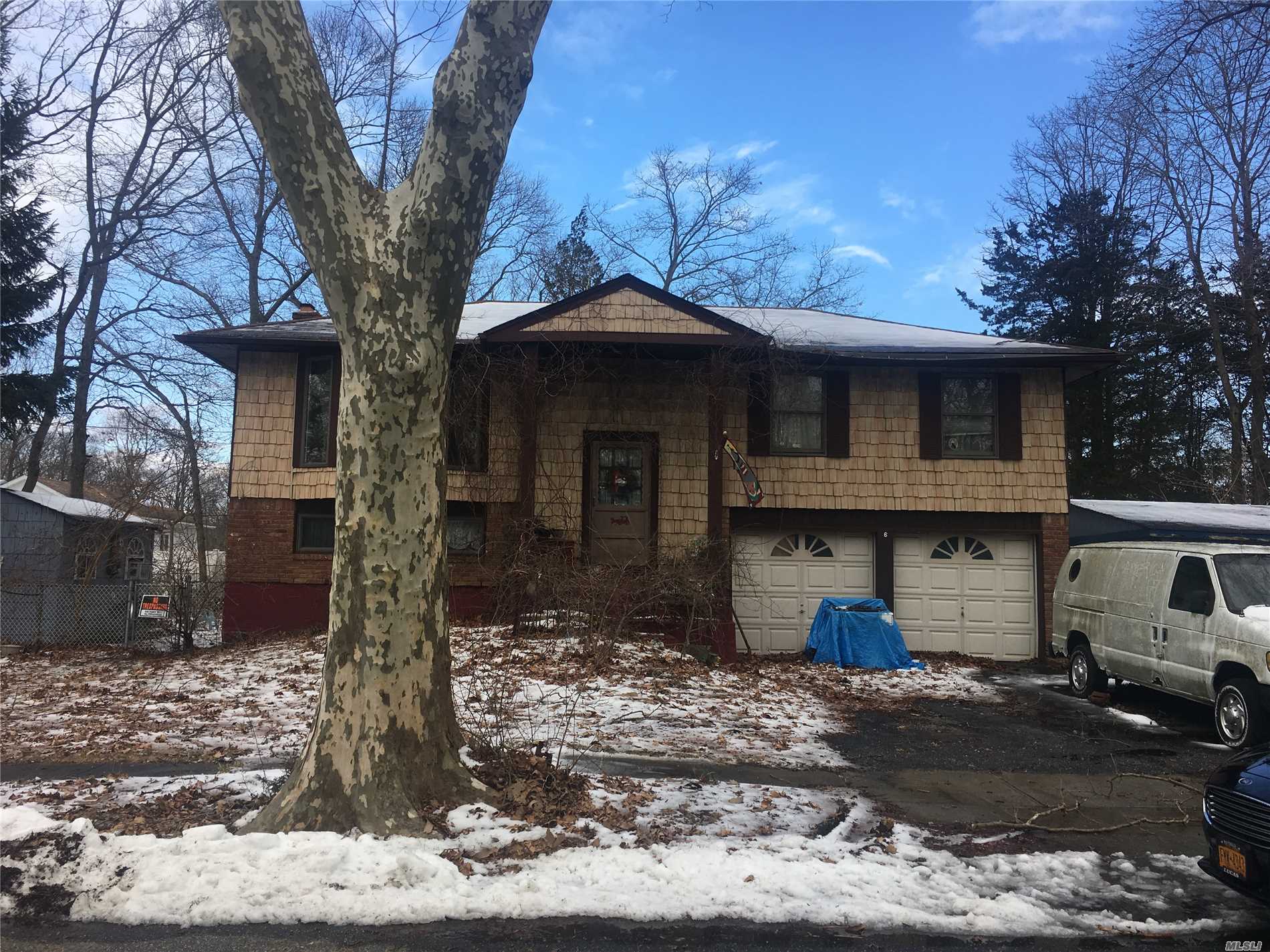 #1 photo, 6 Huntington Avenue, 东长岛 Kings Park , NY 11754