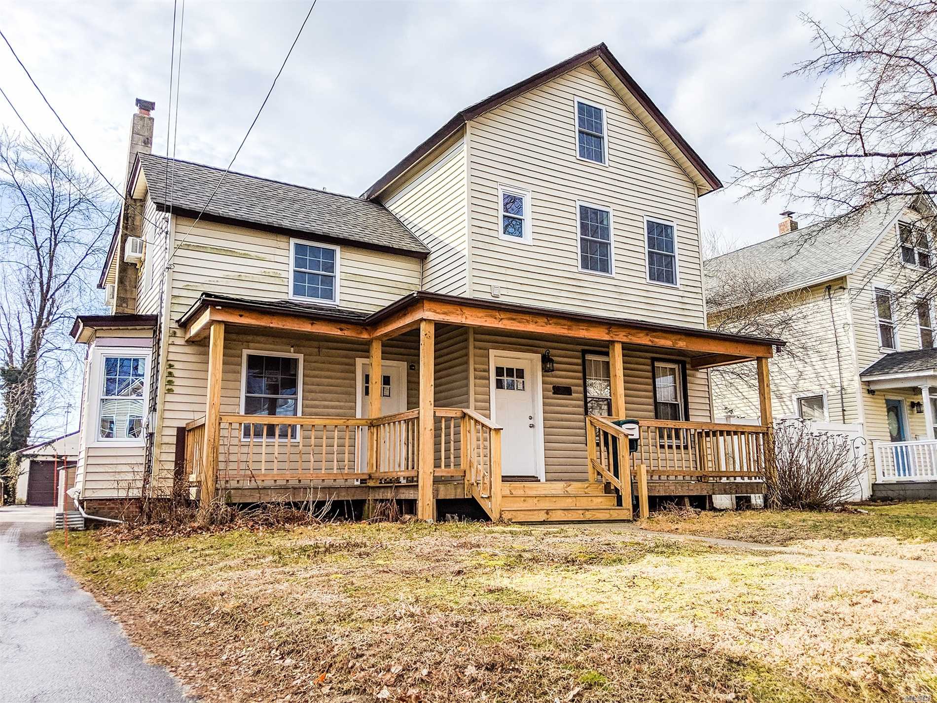 #1 photo, 20 Park Avenue, Babylon , NY 11702