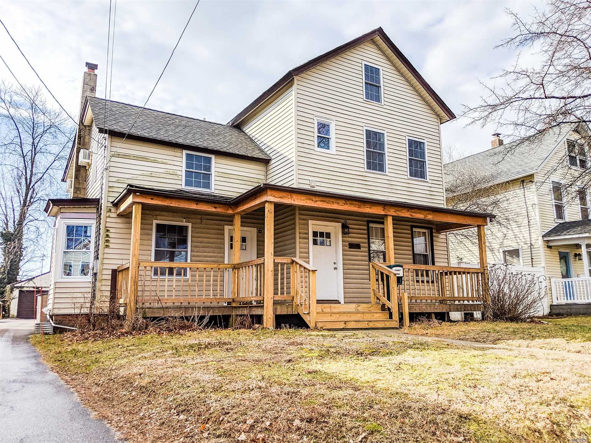 #1 photo, 20 Park Avenue, Babylon , NY 11702