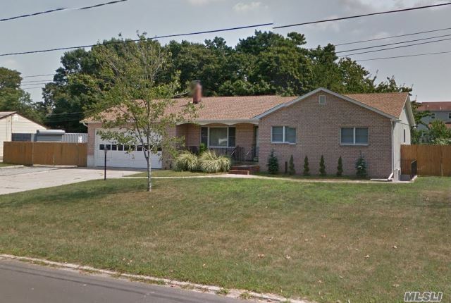 #1 photo, 151 E Margin Drive, 东长岛 Shirley , NY 11967