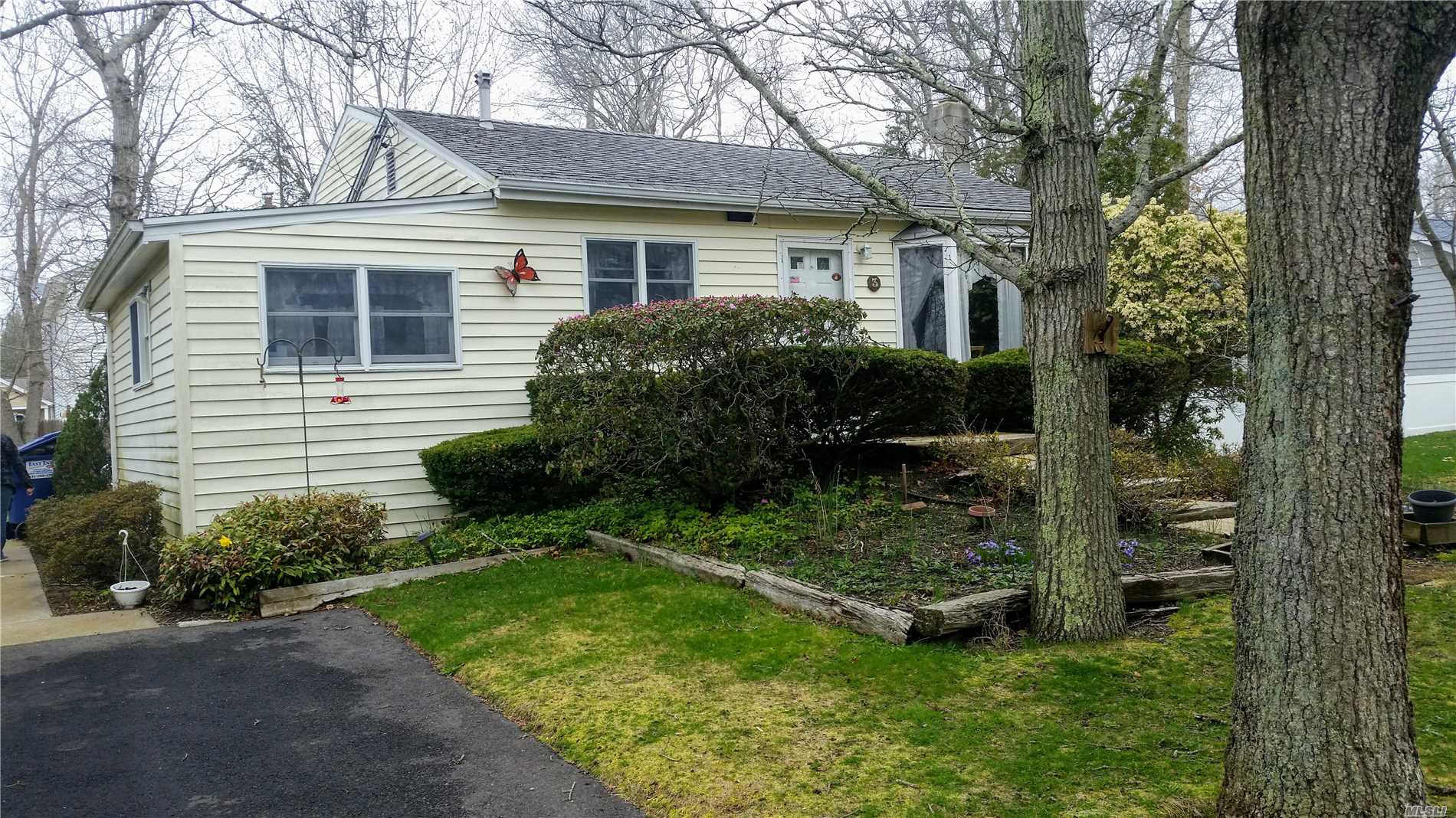 #1 photo, 3 Hudson Street, Hampton Bays , NY 11946