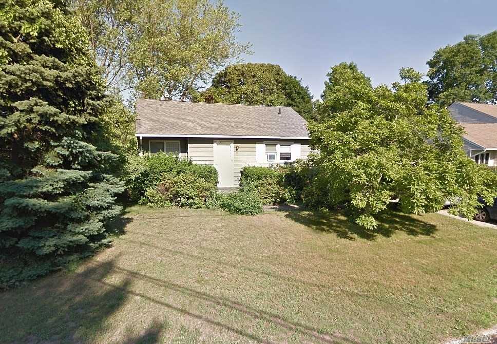 #1 photo, 29 Reizen Avenue, Centereach , NY 11720