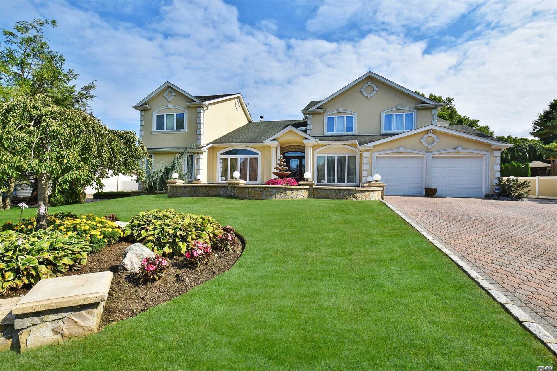 #1 photo, 63 Fleetwood Drive, Commack , NY 11725