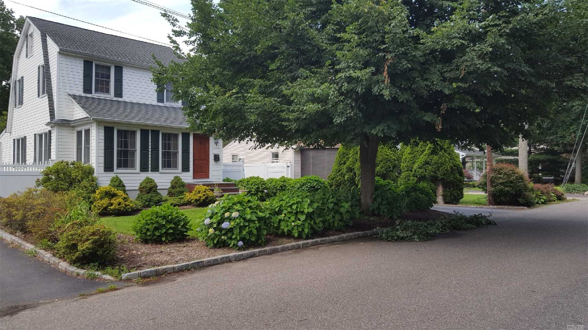 #1 photo, 43 Chestnut Circle, Northport , NY 11768