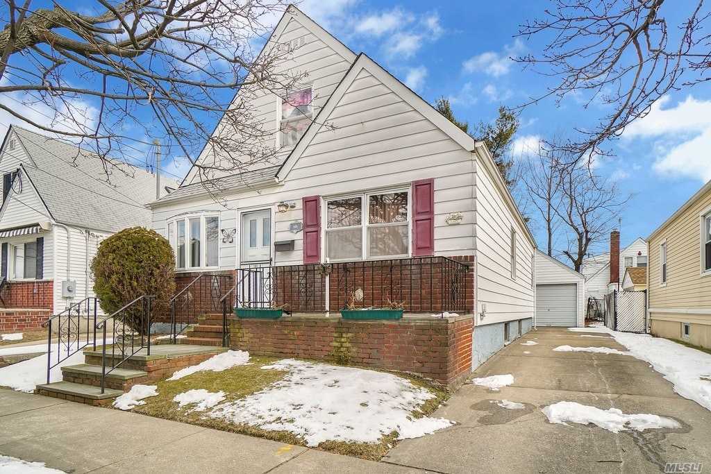 #1 photo, 606 William Street, ナッソー郡 New Hyde Park , NY 11040