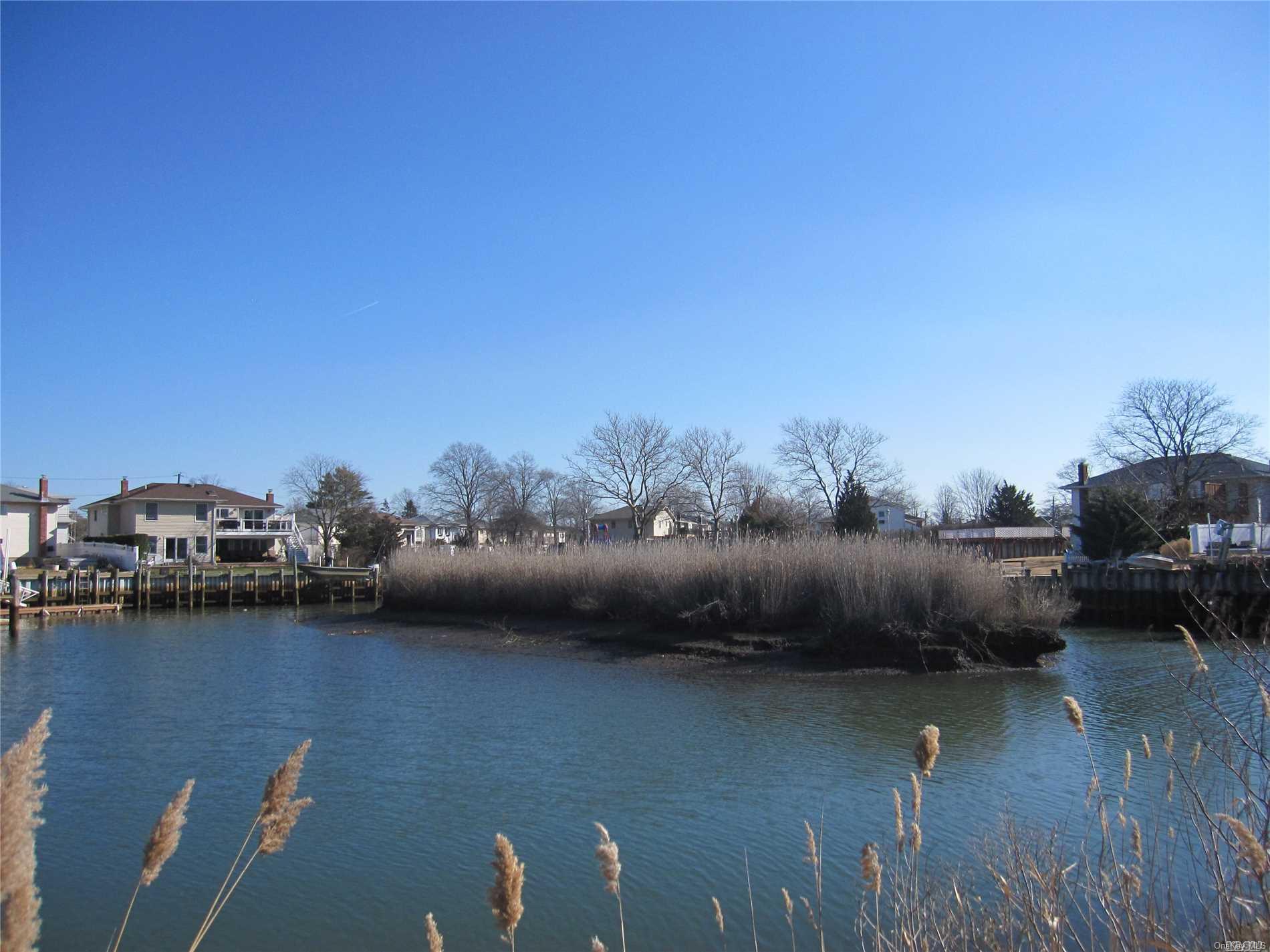 #4 photo, Island Place, ナッソー郡 Seaford , NY 11783