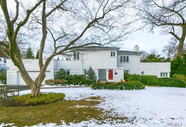 #1 photo, 4 Larch Drive, Great Neck , NY 11021