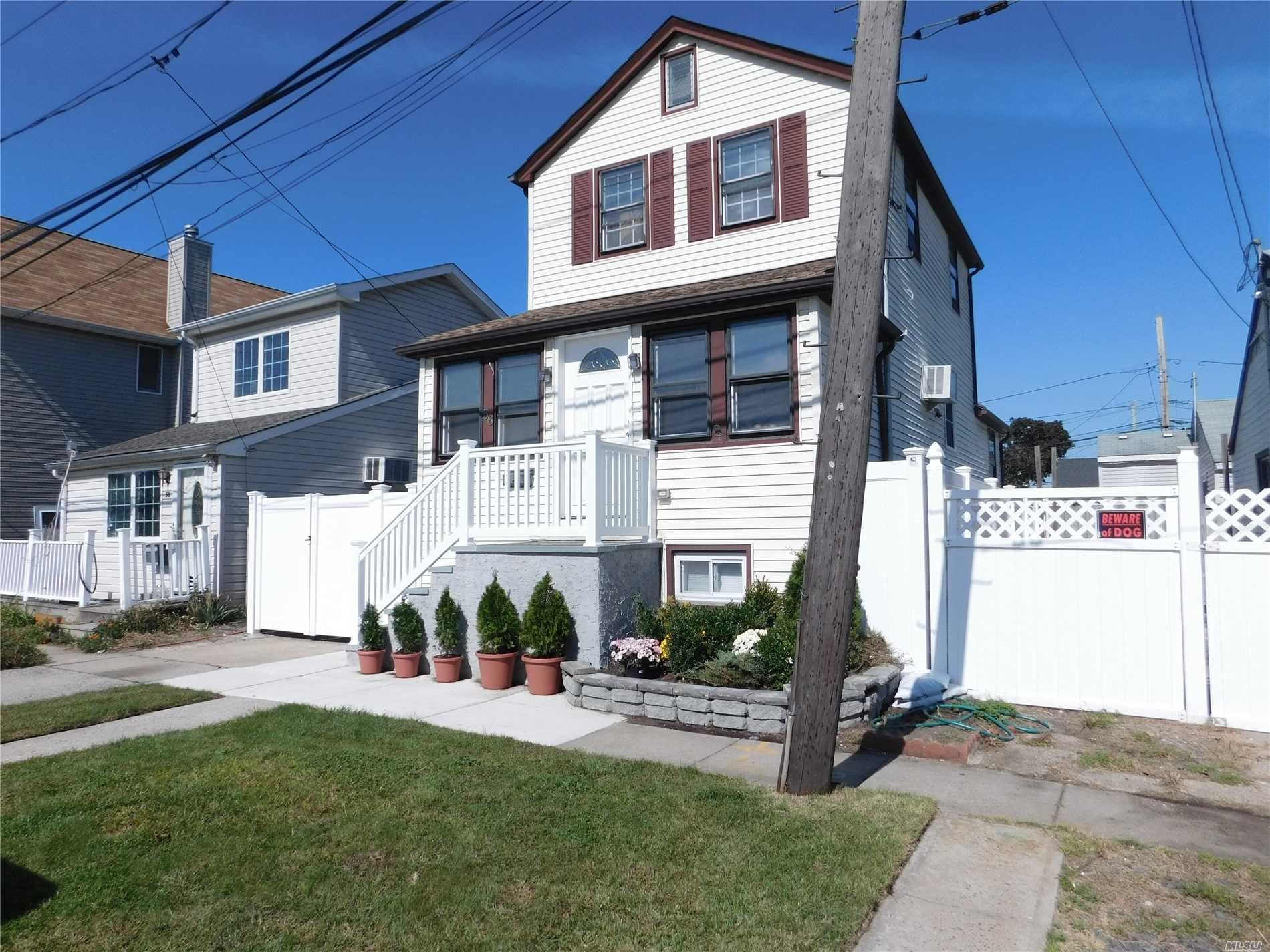 #1 photo, 56 North Boulevard, ナッソー郡 East Rockaway , NY 11518