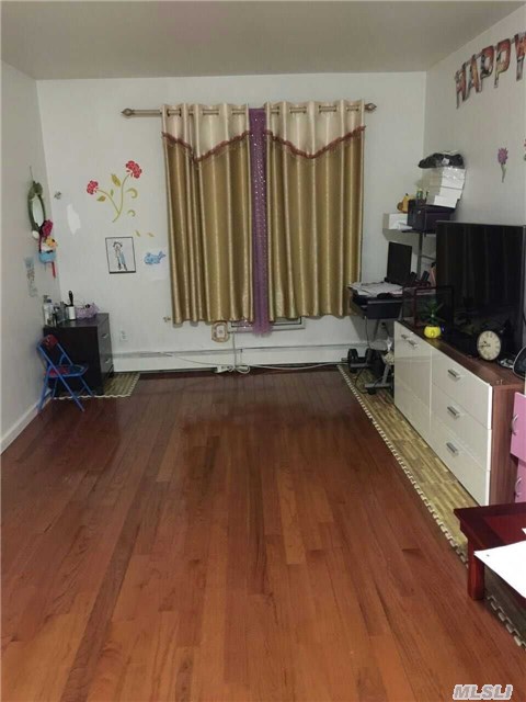 #1 photo, 42-51 159 Street, クイーンズ区 Flushing , NY 11358