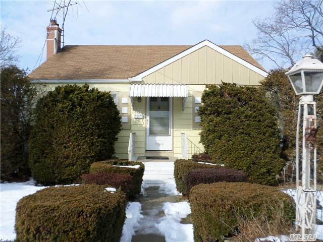 #1 photo, 802 12th Street, West Babylon , NY 11704