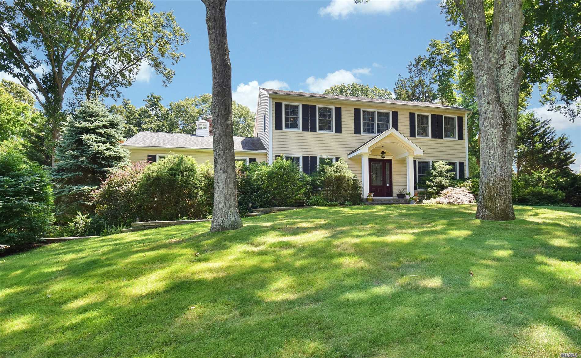 #1 photo, 18 Green Knoll Court, Northport , NY 11768