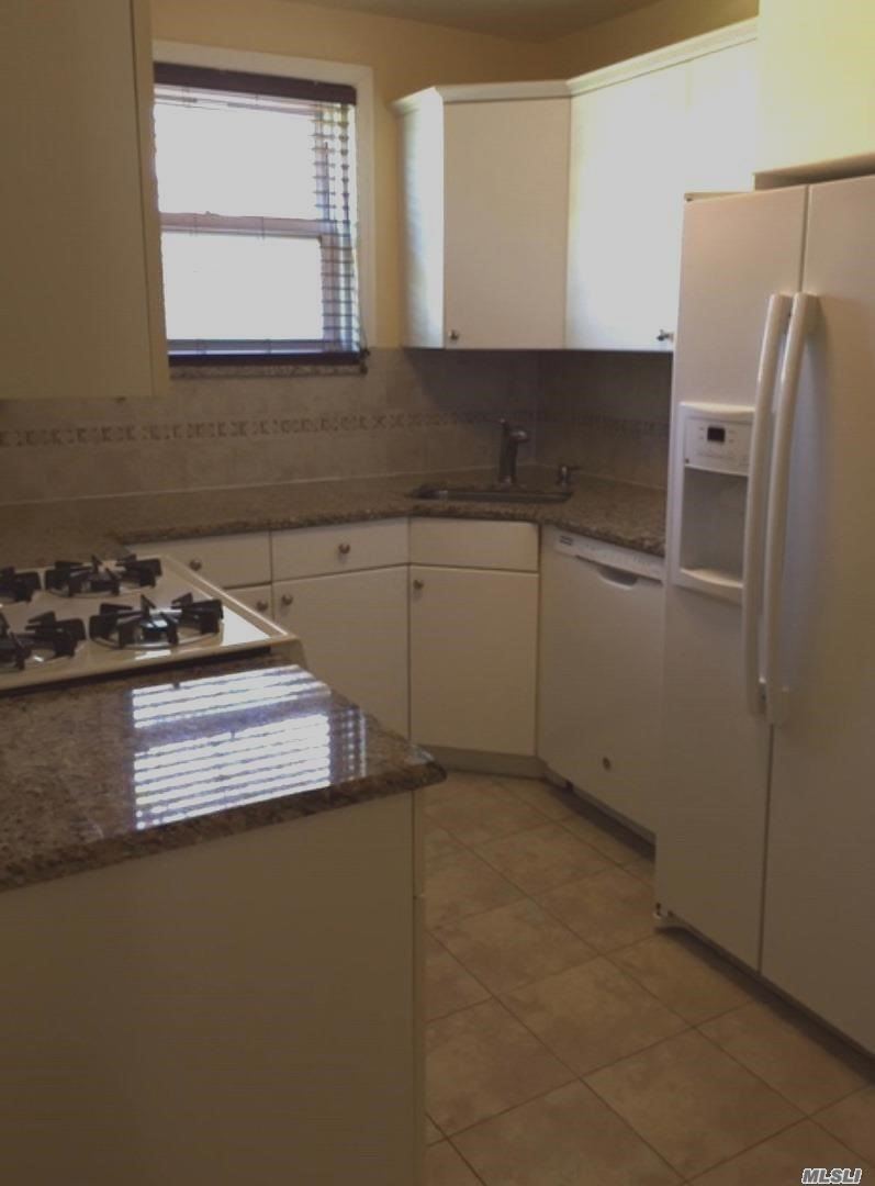 #1 photo, 73-11 263 Street, Glen Oaks , NY 11004