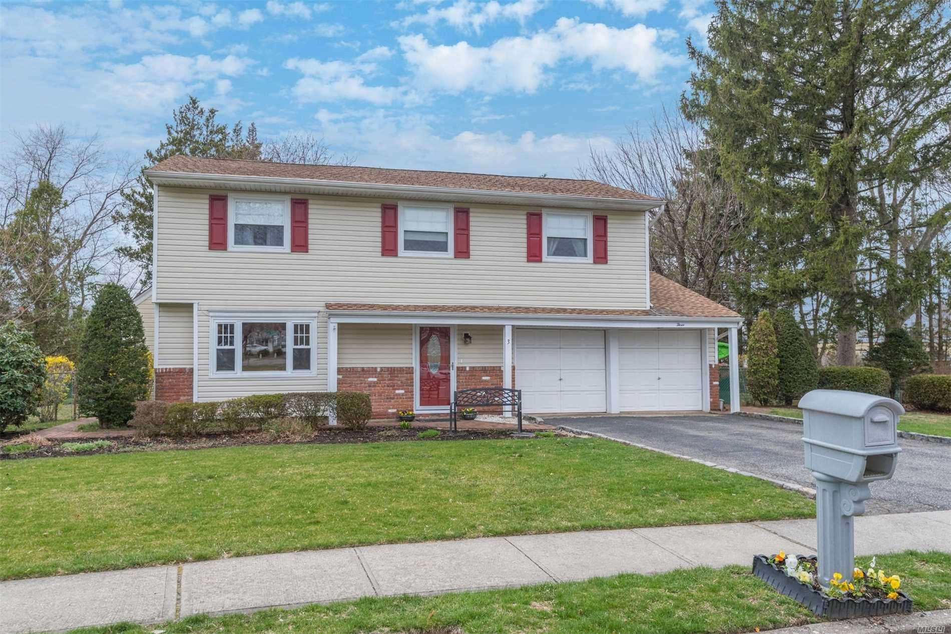 #1 photo, 3 Griggs Drive, サフォーク郡 Greenlawn , NY 11740