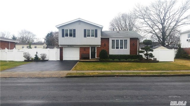 #1 photo, 318 W 15th Street, Deer Park , NY 11729