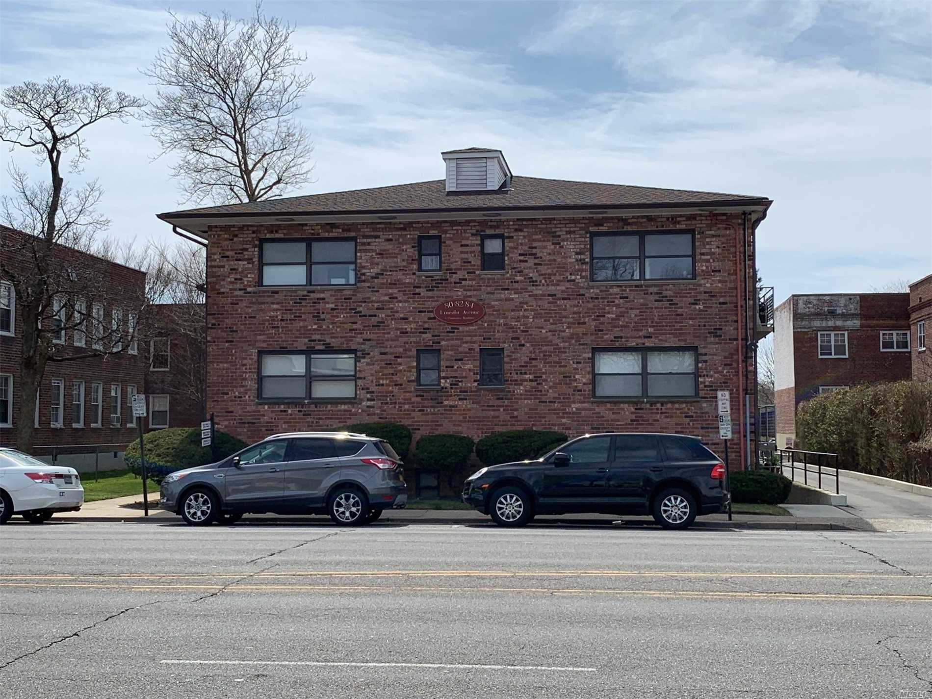 #1 photo, 80 Lincoln Ave., Rockville Centre , NY 11570