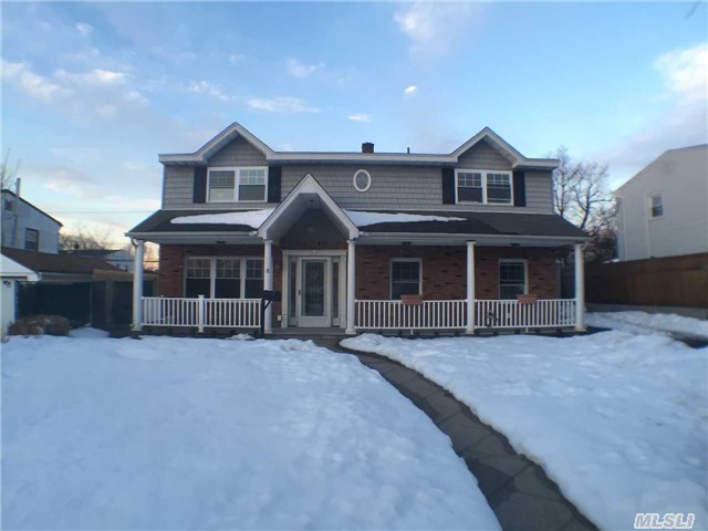 #1 photo, 15 Cooper Lane, ナッソー郡 Levittown , NY 11756