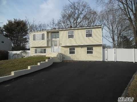 #1 photo, 285 Delaware Avenue, サフォーク郡 Bay Shore , NY 11706