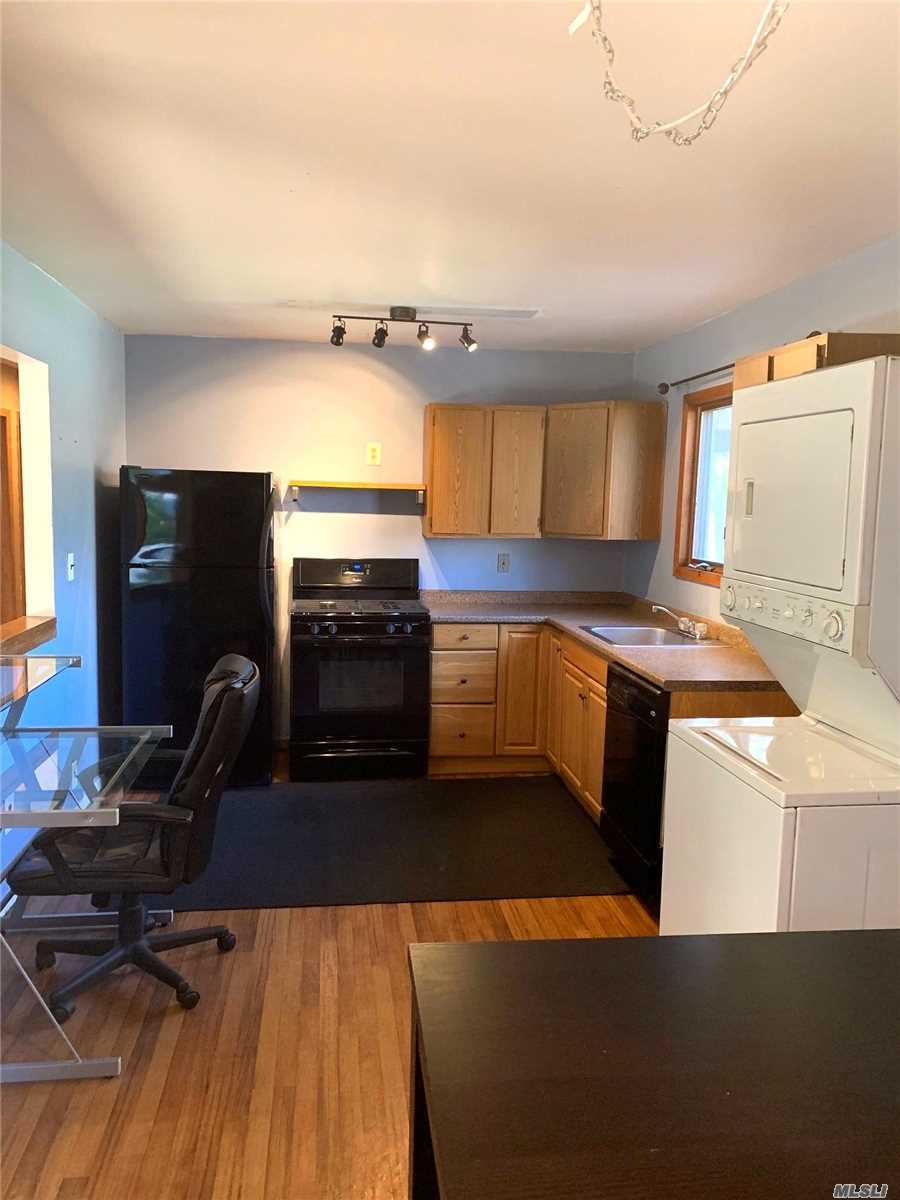 #1 photo, 49 Bradbury, Саффолк ‖ Huntington Sta , NY 11746