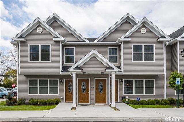 #1 photo, 608 Carman Avenue, ナッソー郡 Westbury , NY 11590