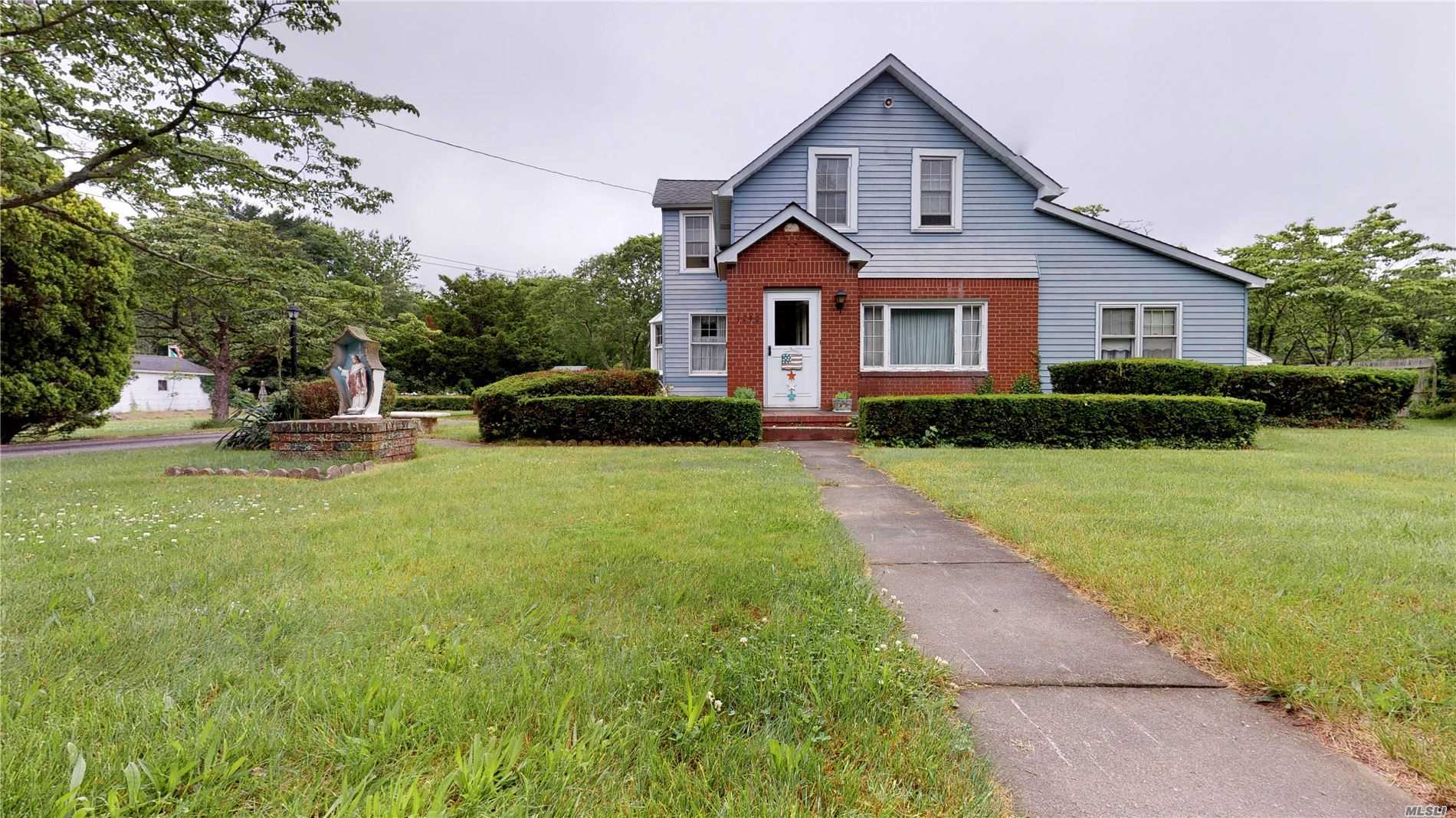 #1 photo, 1290 Ocean Avenue, Bohemia , NY 11716