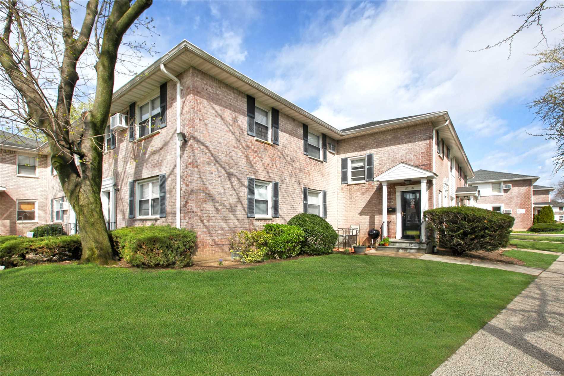 #1 photo, 82-24 Langdale, 皇后区 New Hyde Park , NY 11040