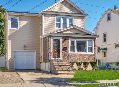 #1 photo, 185 Cochran Place, ناسو Valley Stream , NY 11581