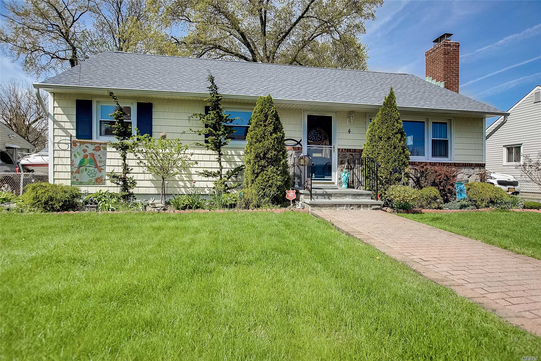 #1 photo, 4 Cecil Place, Hicksville , NY 11801