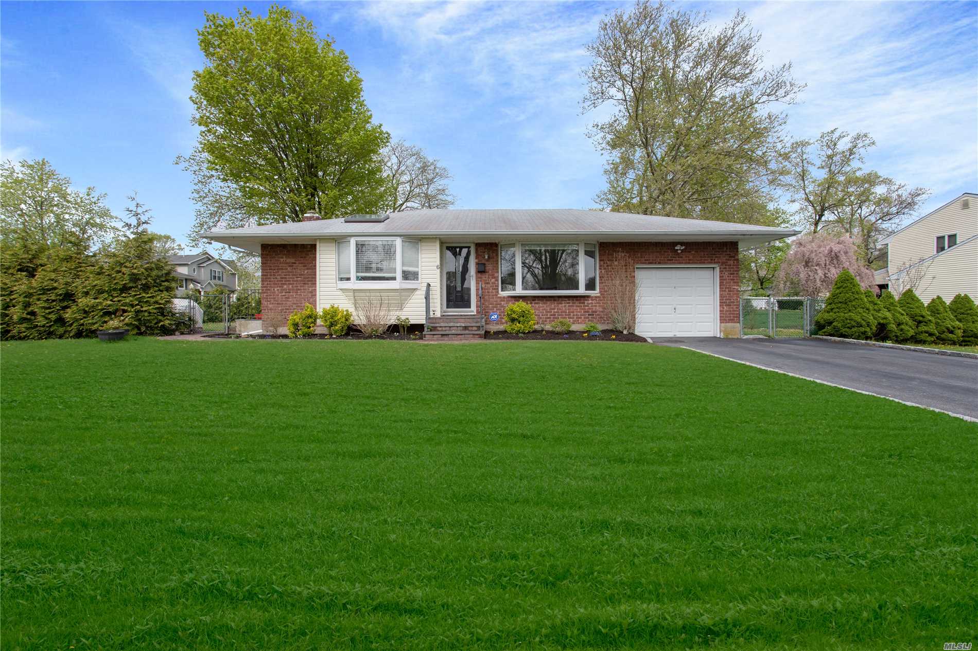 #1 photo, 6 Abbey Drive, Commack , NY 11725