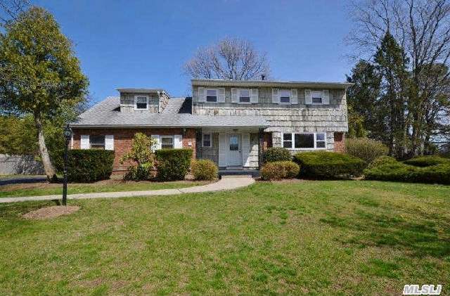 #1 photo, 9 Kilmer Avenue, Dix Hills , NY 11746