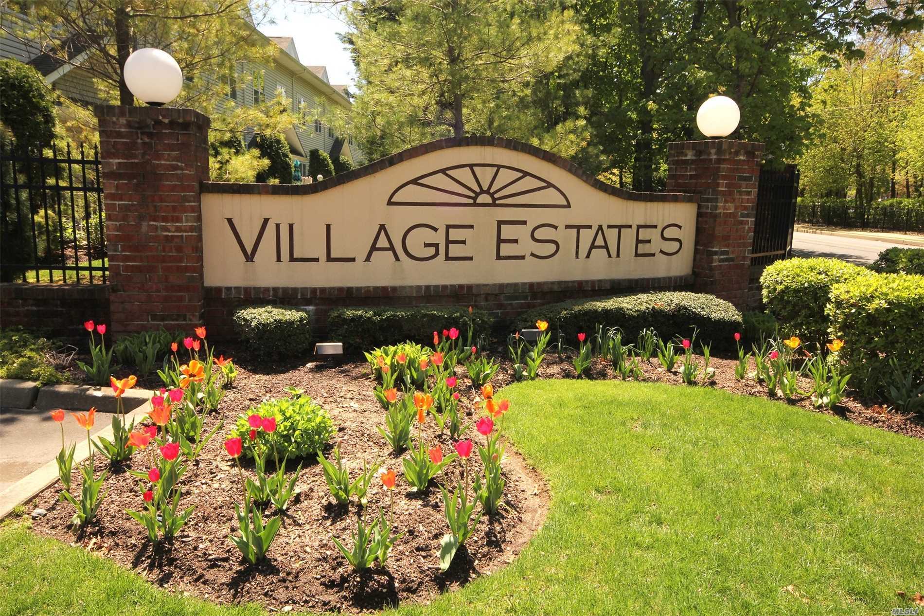 #1 photo, 111 Francesca Way, Саффолк ‖ Amityville , NY 11701