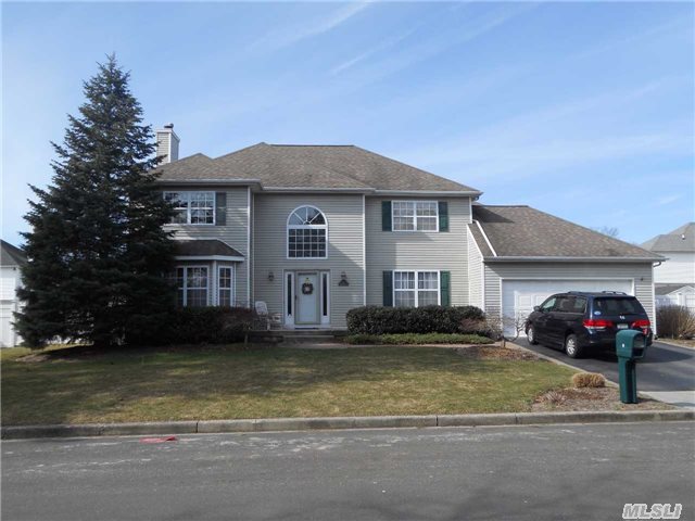 #1 photo, 8 Clark Street, 东长岛 Selden , Ny 11784