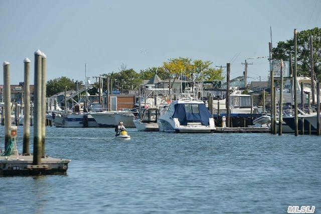 #1 photo, 5 Ocean Watch Court, Нассау ‖ Freeport , NY 11520