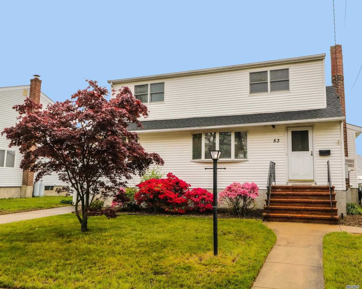 #1 photo, 53 Philadelphia Ave, Massapequa Park , NY 11762