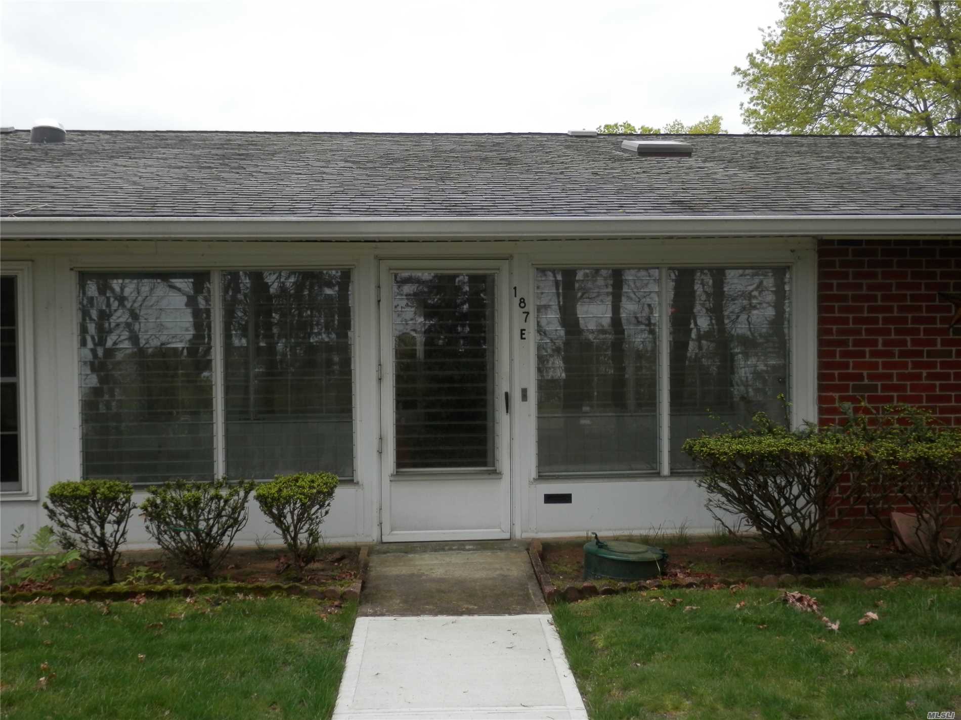 #1 photo, 187E Ventry Court, سوفولك Ridge , NY 11961