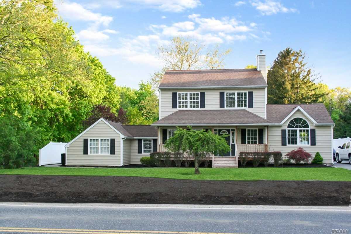 #1 photo, 826 Canal Road, サフォーク郡 Mount Sinai , NY 11766