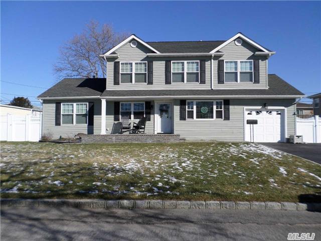 #1 photo, 416 Lido Parkway, Lindenhurst , NY 11757