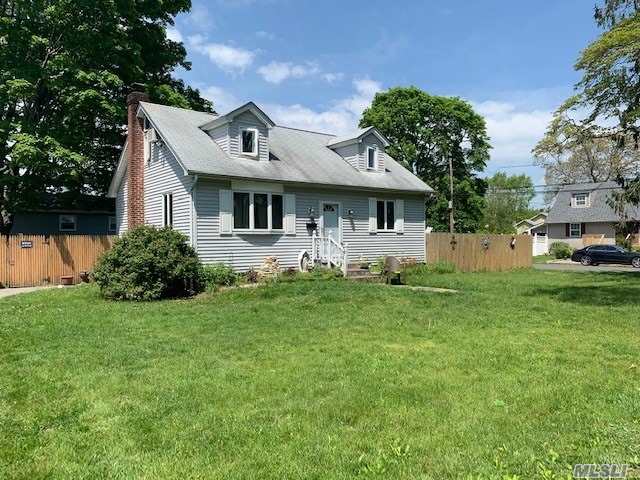 #1 photo, 144 Farragut Road, West Babylon , NY 11704