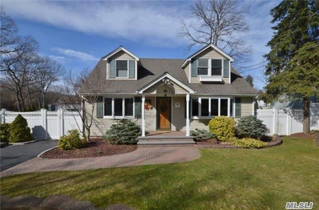 #1 photo, 56 Clark Street, サフォーク郡 Huntington , NY 11743