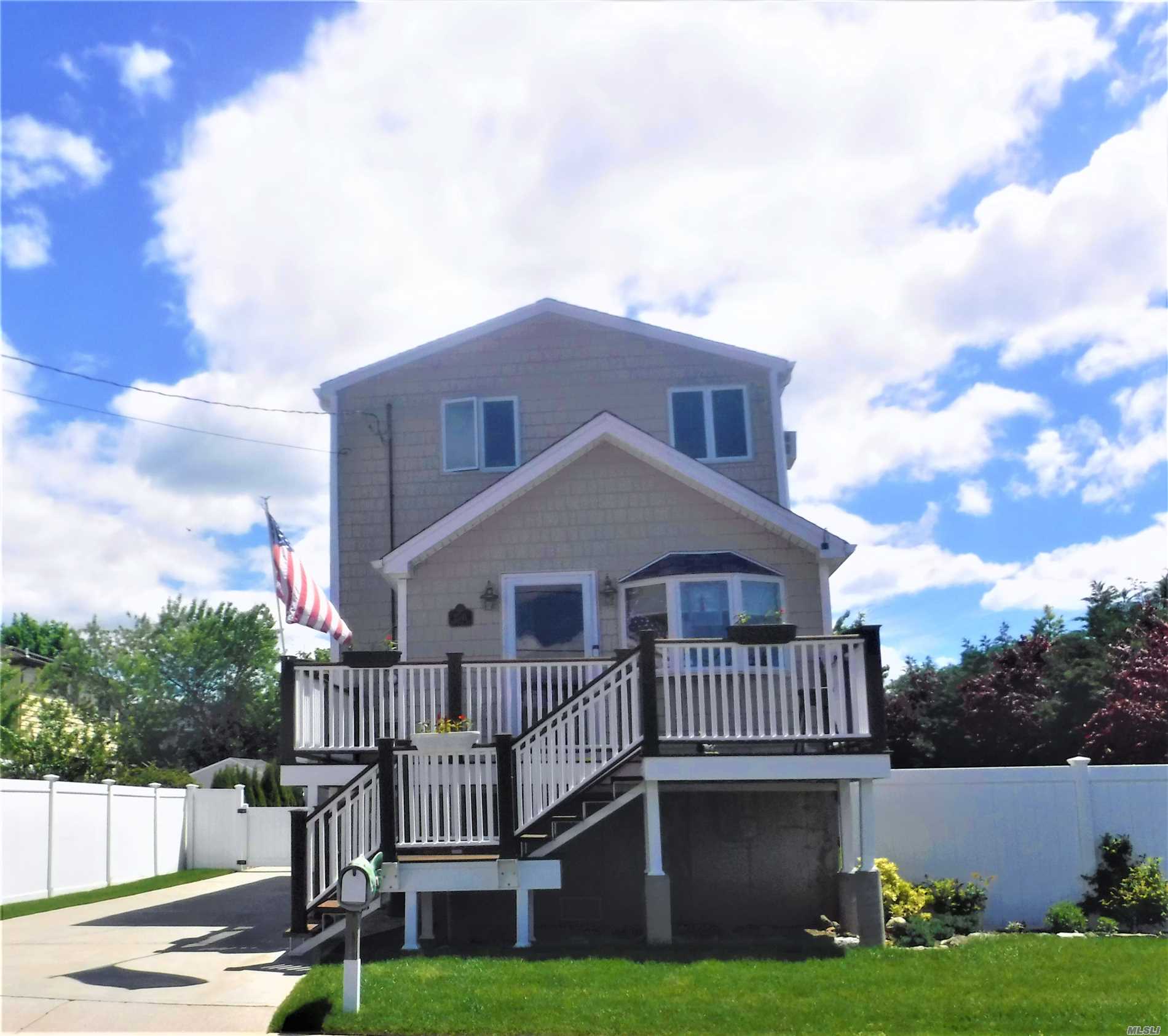 #1 photo, 2541 Seminole Avenue, 长岛 Seaford , NY 11783