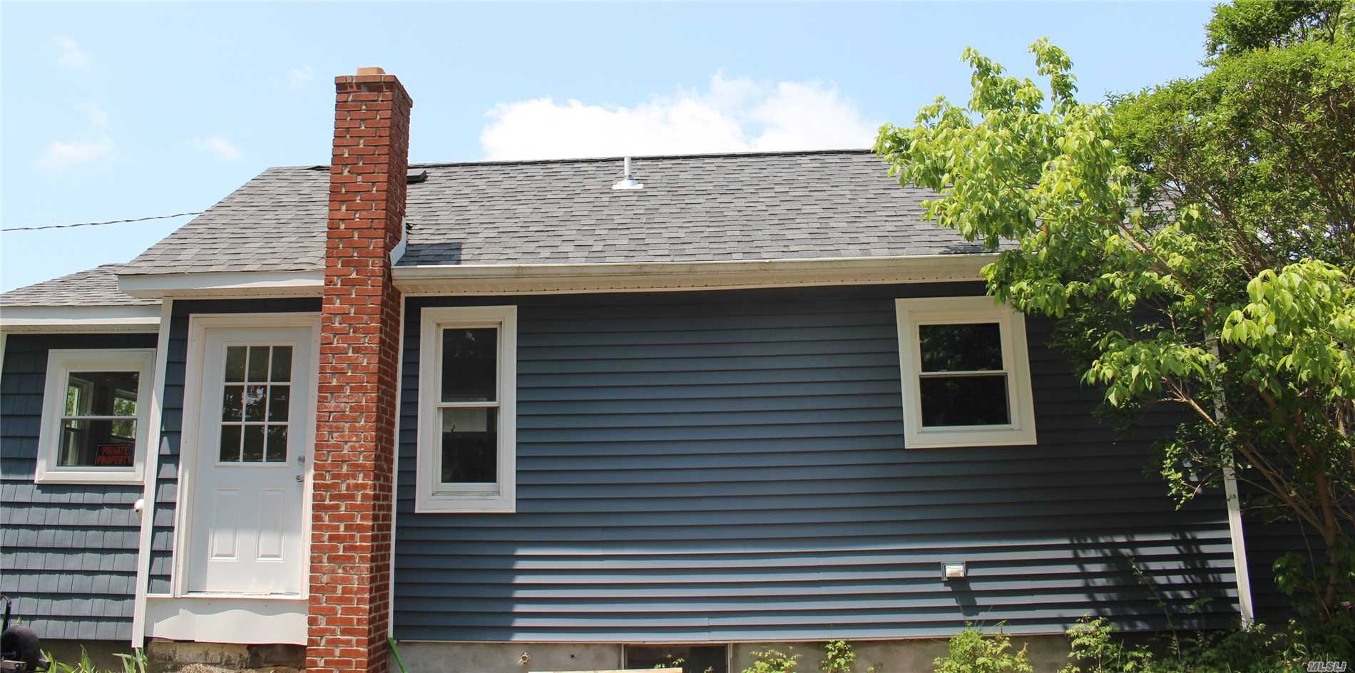 #1 photo, 43 Dahlia Street, 롱 아일랜드 Patchogue , NY 11772