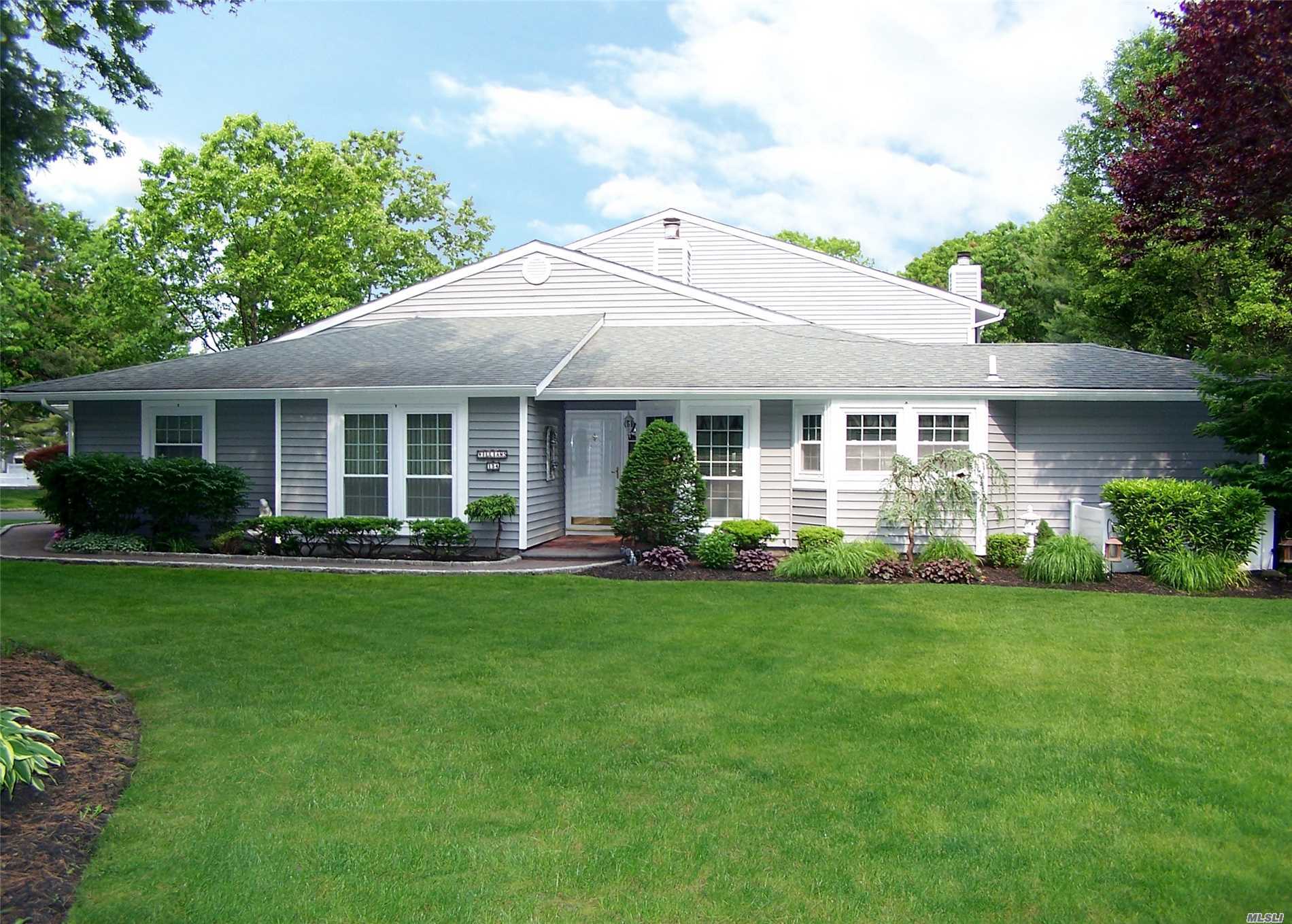 #1 photo, 154 Colony Drive, サフォーク郡 Holbrook , NY 11741