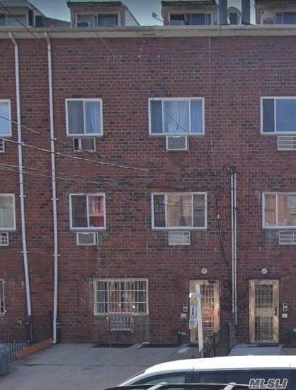 #1 photo, 55-04 98 Street, クイーンズ区 Corona , NY 11368