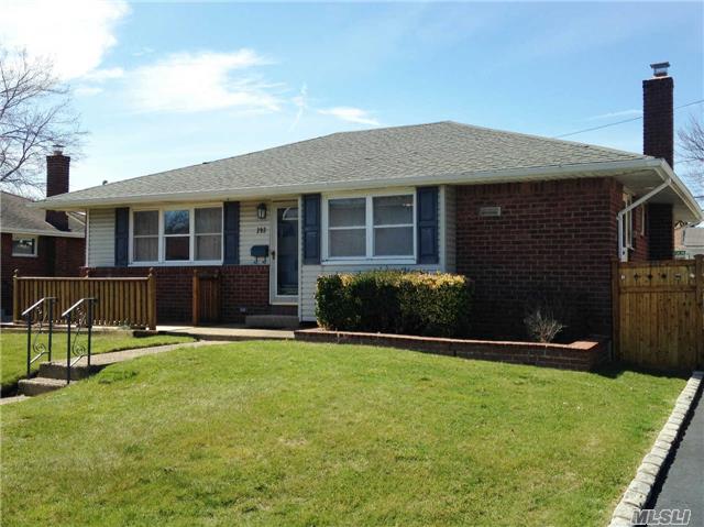 #1 photo, 292 Taylor Avenue, ناسو Levittown , NY 11756