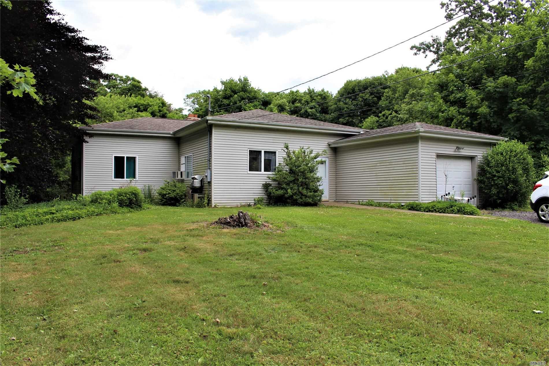 #1 photo, 211 Hewlett Avenue, সাফোক কাউন্টি East Patchogue , NY 11772