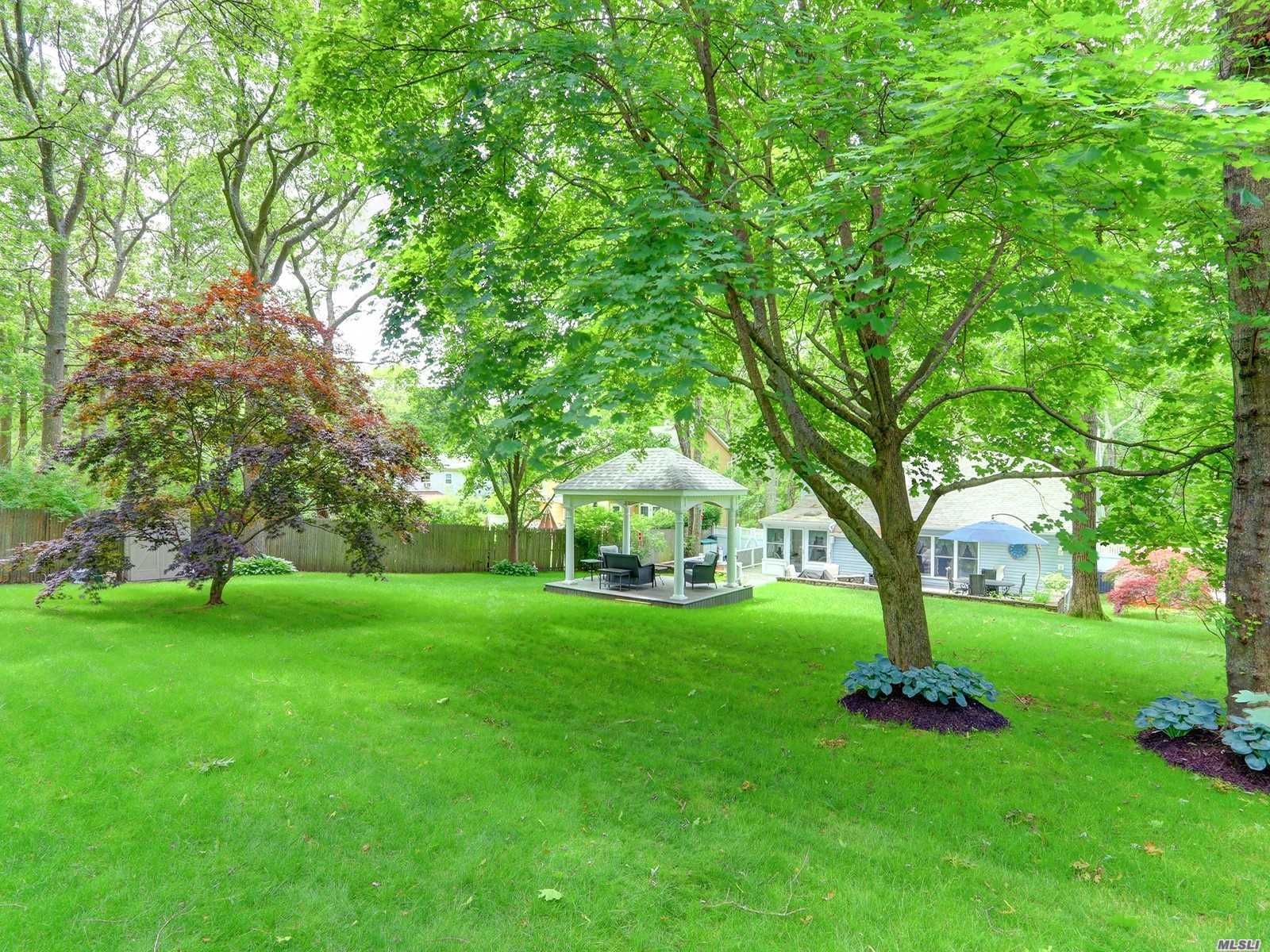 #1 photo, 288 River Road, Shirley , NY 11967