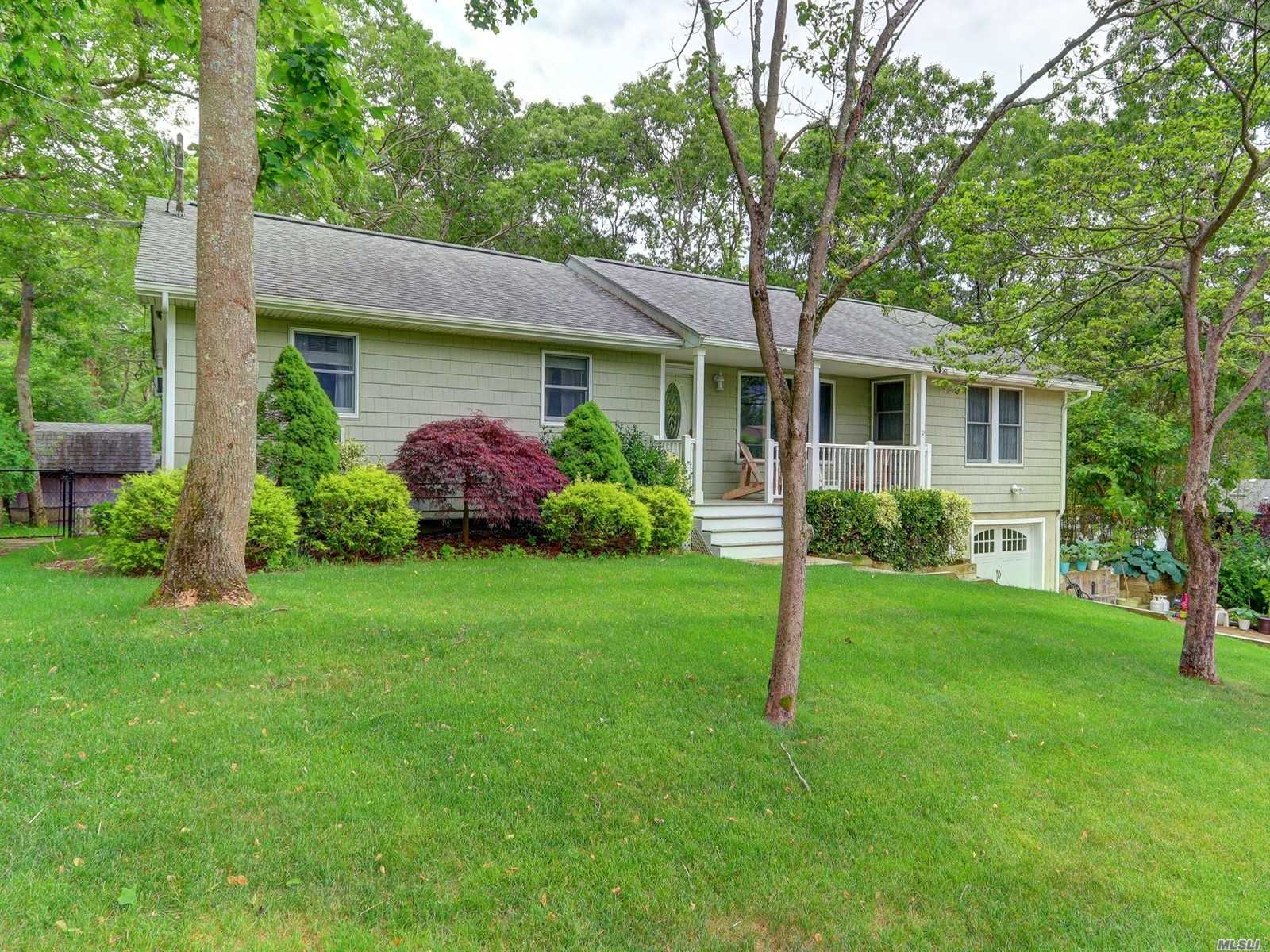 #1 photo, 16 Ridgewood Drive, Shirley , NY 11967