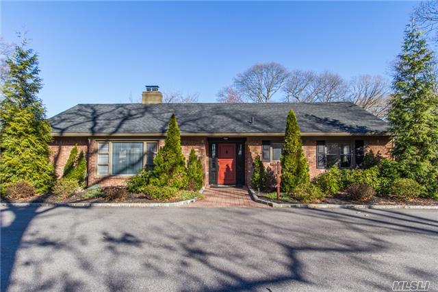 #1 photo, 430 Mount Misery Road, سوفولك Melville , NY 11747