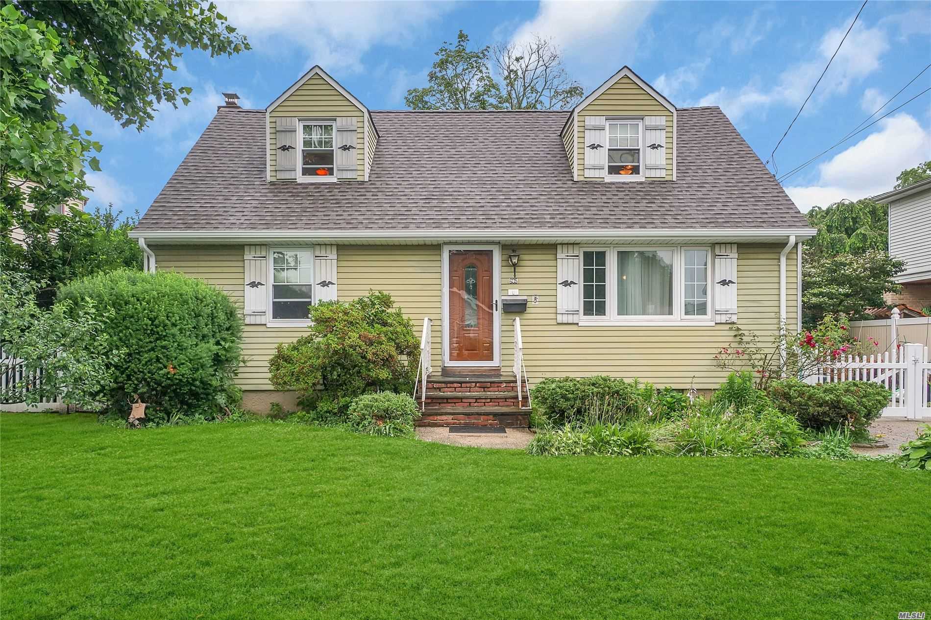 #1 photo, 605 Jennings Avenue, ナッソー郡 West Hempstead , NY 11552